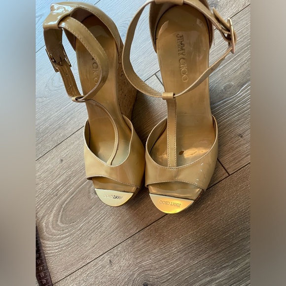 Jimmy Choo Beige Patent Leather Pela Cork Wedge T-Strap Sandals - Picture 14 of 15
